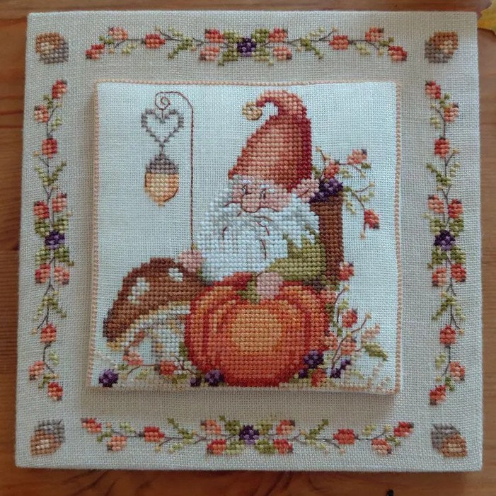 Autumn Day - Gnome